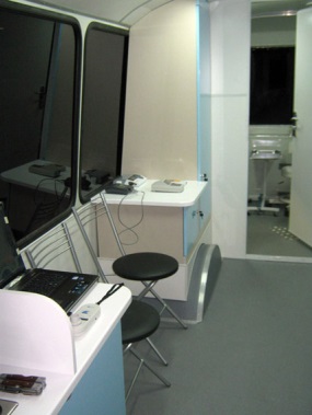 \\dc\ccc\Security\ZamRulers\dr.Sami\Documents\Desktop\Богданов\МЕДКОМПЛЕКСЫ\Кабинет инструментальных исследований 02 - вид из пассажирского отсека.JPG